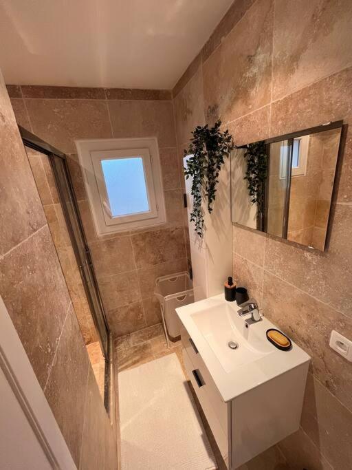 Grand Appartement 3 Chambres A 300M De La Plage Sainte-Maxime Dış mekan fotoğraf